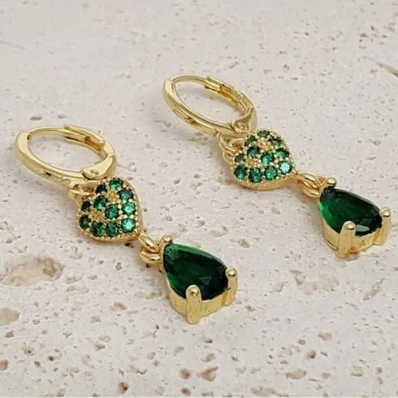 18k Gold Plated Green CZ Heart Drop Huggie Earrings. New. - Picture 4 of 8